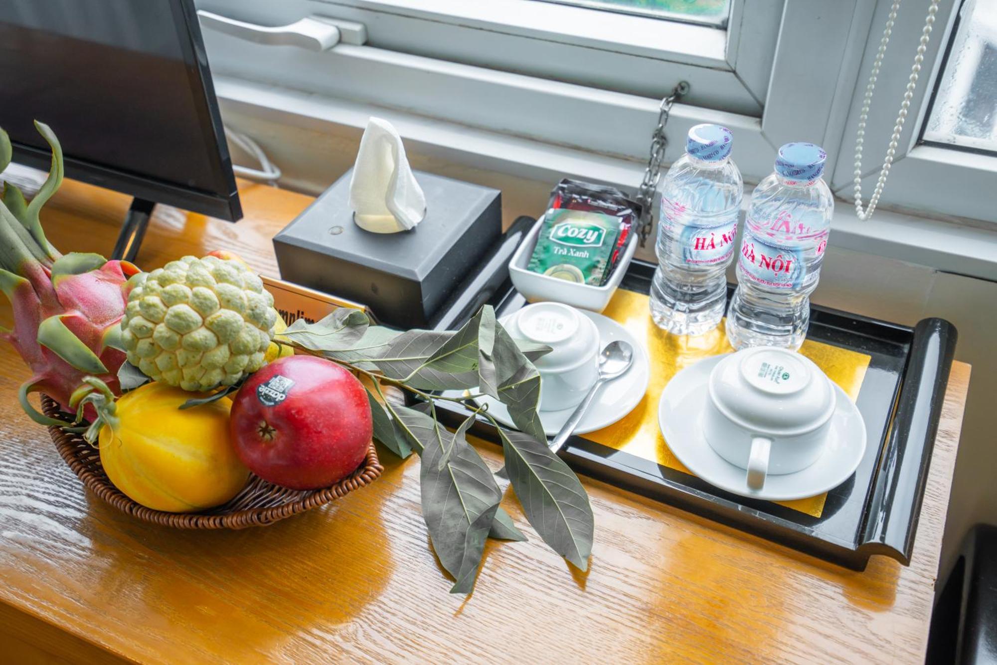 Ha Noi Lake View Hotel & Travel Hanoi Exterior foto